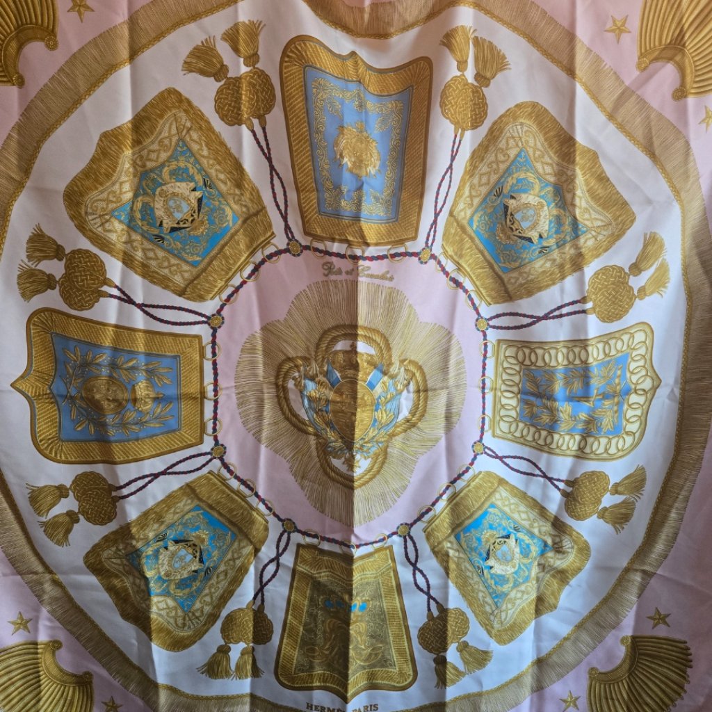 Euc Authentic Hermes Silk Scarf Euc Authentic Hermes Silk Scarf